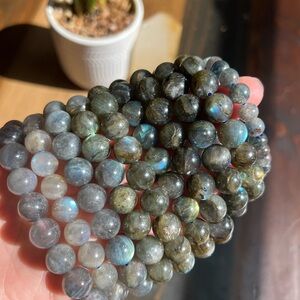 ✨Elegant Labradorite Beaded Bracelet✨